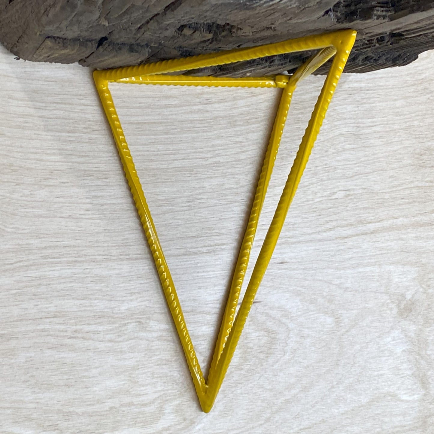 Rebar Shelf Bracket - Tetrahedron - Yellow